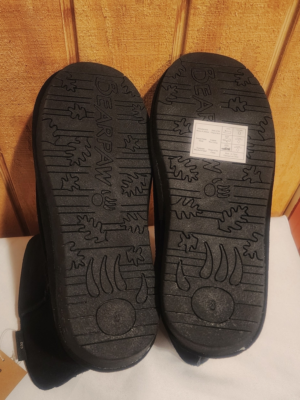 Bear Paw Emma Short Black Winter Boots Size 8 - Picture 4 of 4